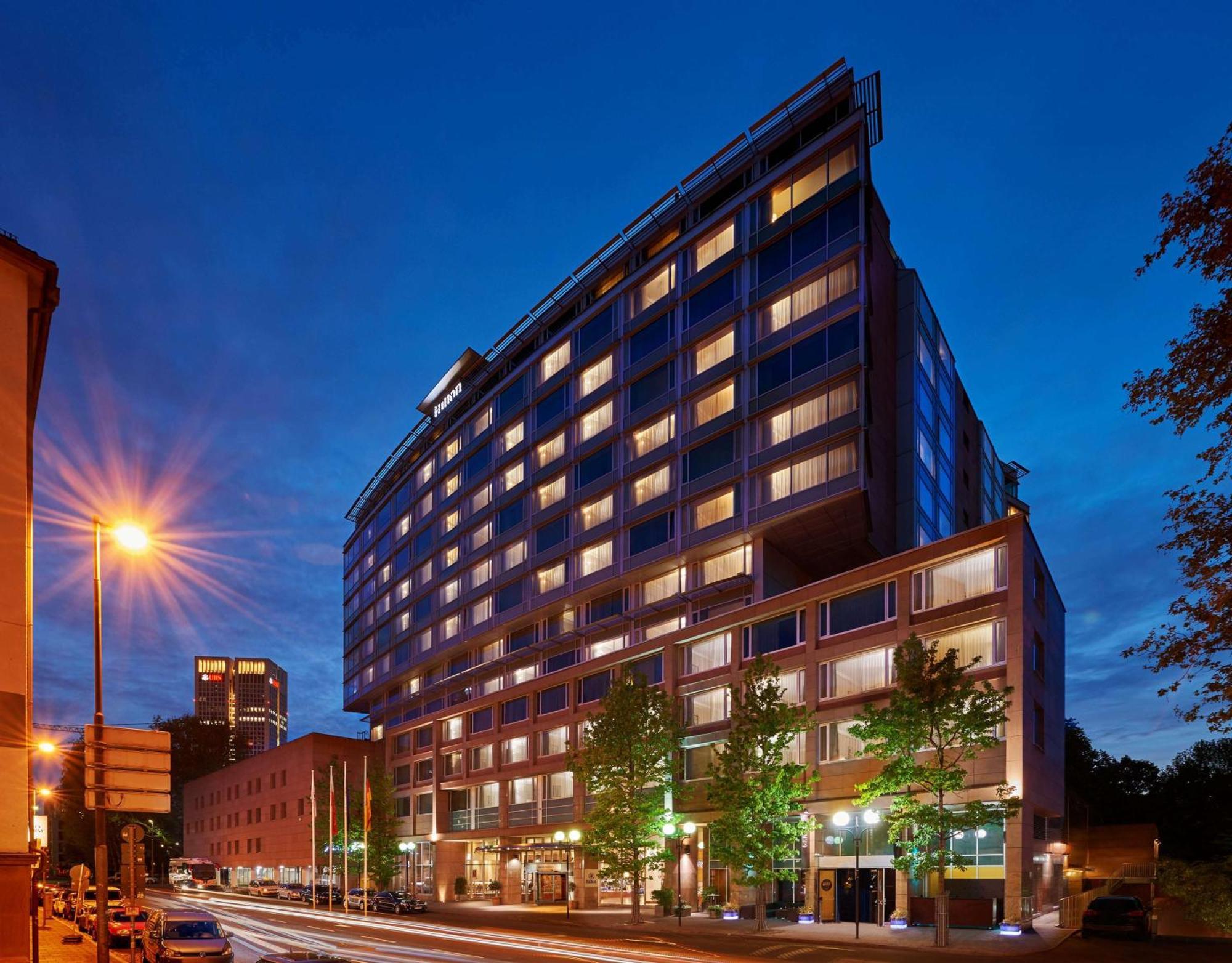 Hilton Frankfurt City Centre Frankfurt am Main Bagian luar foto The Riverview