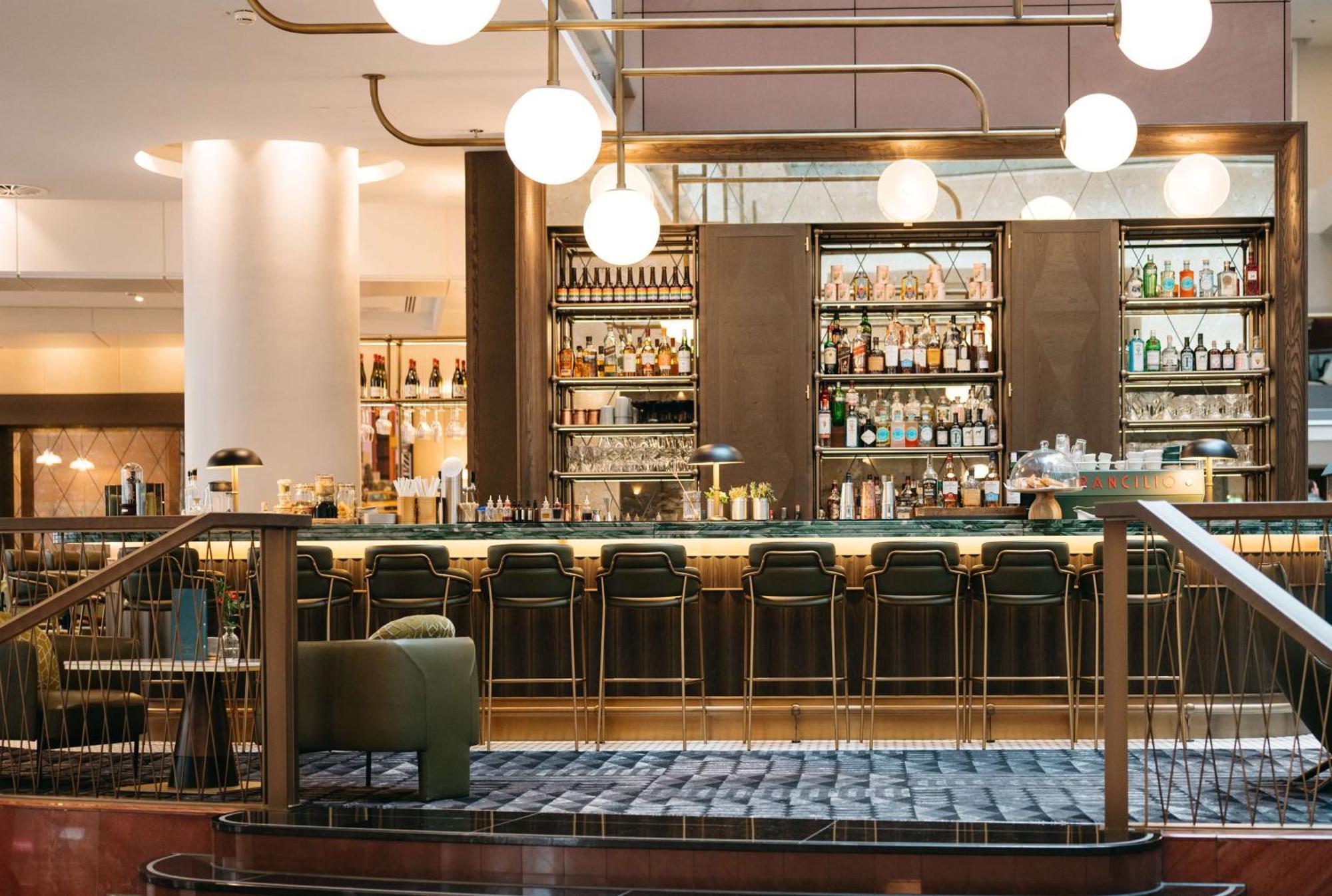 Hilton Frankfurt City Centre Frankfurt am Main Bagian luar foto The bar at the Conrad London St. George's Wharf